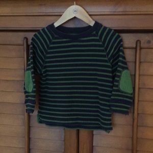 Boy’s GAP sweater ❄️ 3T
